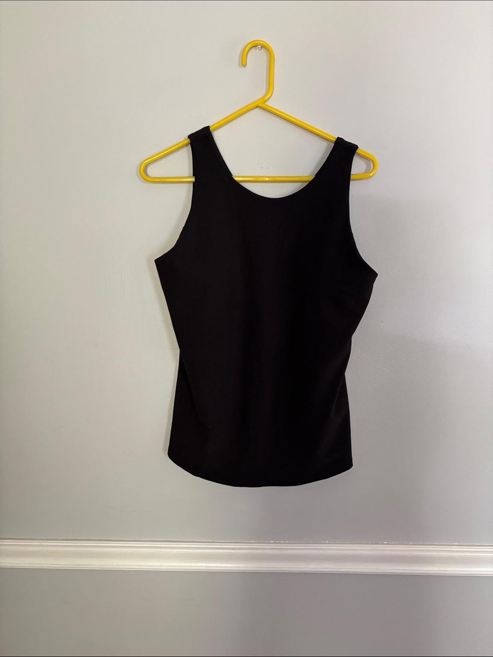 32 Degrees Black Scoop Neck Tank Top